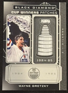 2022-23 Upper Deck Black Diamond Cup Winners Wayne Gretzky #CW-WG Patch HOF - Foto 1 di 2