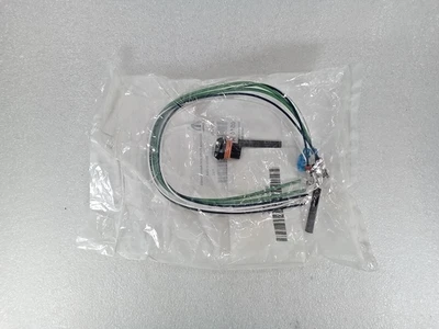 2003-2004 Chrysler 300M Dodge Headlight Bulb Wiring Connector Kit 05102410AA - Image 1 of 4