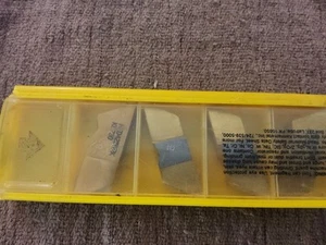 Kennametal NFD4250RK KC730 Top Notch Deep grooving inserts [4 PIECES} - Picture 1 of 2