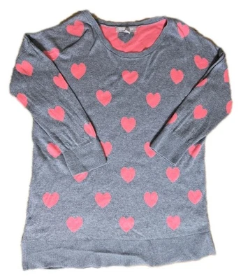 Suéter tejido con estampado de corazón rosa gris mediano Banana Republic para mujer San Valentín Foto 1 de 4