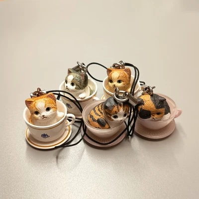 KITTY CAT en LLAVERO TAZA 1" Figura ENCANTO Juguete Fiesta Favores Takara Lote de 5  Foto 1 de 3