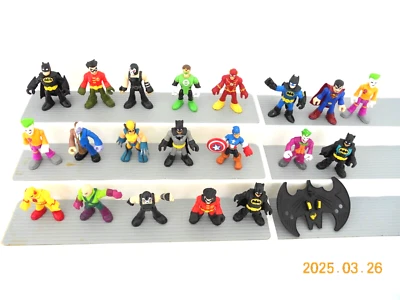 Lote de 21 figuras/piezas de acción: Hasbro, DC Comics, 3"+ Batman Super Heroes Foto 1 de 4