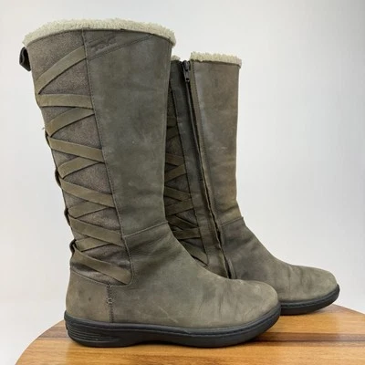 Mujeres Teva Figueroa Botas Impermeables Cuero Verde Oliva Cremallera Alta Talla 8 M Usadas en Excelente Condición Foto 1 de 4