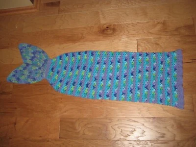 Manta cola de sirena ganchillo a mano para niños 46" x 15" Foto 1 de 4