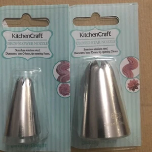 2pcs KitchenCraft Sweetly Does It Large Closed Star + Drop Flower Icing Nozzle - Picture 1 of 7