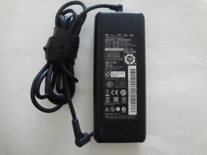 For Razer Blade RC30-0099 100%Genuine OEM 19V 7.9A 150W AC Power Adapter Charger - Afbeelding 1 van 6