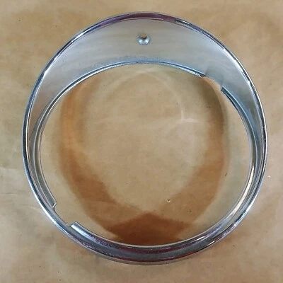 Llanta de faros interiores Jaguar XJ6 1968-79 bisel cromado OEM Foto 1 de 4