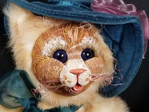 Vtg 2001 LE Gund/Barton's Creek /Pat Kolesar "Tabby" Jointed Plush, Brand New IB - Picture 1 of 12