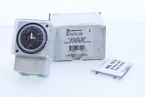 GRASSLIN INTERMATIC MIL72ASTUZ-240 24-Hour 240V Surface/Din Rail Time Controller - Picture 1 of 2