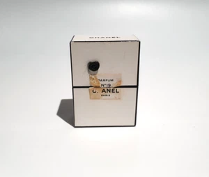 Vintage 1970s Chanel No.19 Parfum Splash Bottle 14ml Boxed No seal Batch 7527 - Picture 1 of 8