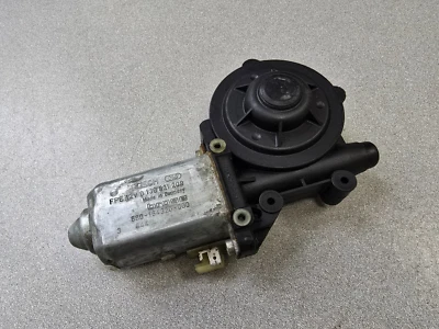 NICE USED ORIGINAL PORSCHE 911 964 993 PASSENGER DOOR POWER WINDOW MOTOR TESTED - Изображение 1 из 4