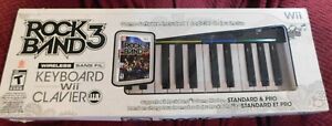 Nintendo Wii Rock Band 3 Wireless Keyboard bundle (with game disc) Complete New