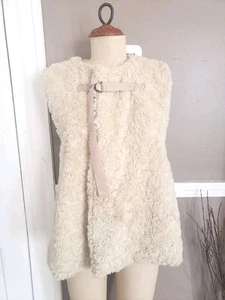 Fantastico gilet Anthropologie in peluche da donna beige Teddy di Akemi + Kin!! Taglia unica!! - Foto 1 di 8