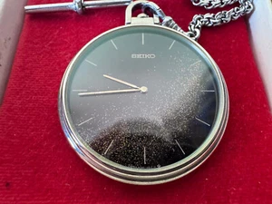 Reloj Bolsillo Vintage 1985 Seiko Yosooi 9020-0010 Cuarzo Negro Lacado Maki-e - Imagen 1 de 14