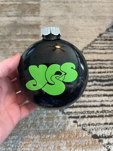 Handmade "YES" Christmas Ornament! - Bild 1 von 4