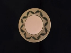 New Michael Sparks Seven Inch Christmas Dish With Feet - Picture 1 of 2