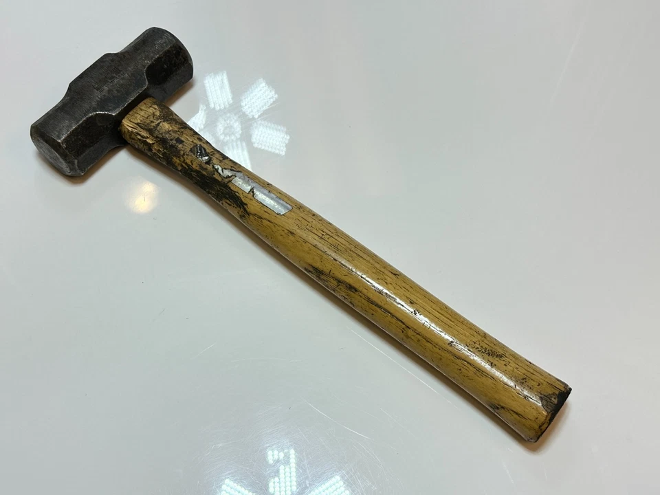 Blue Point Tools HECHO EN EE. UU. BH123D 48 oz martillo de trineo de alta resistencia con mango de madera Foto 1 de 4