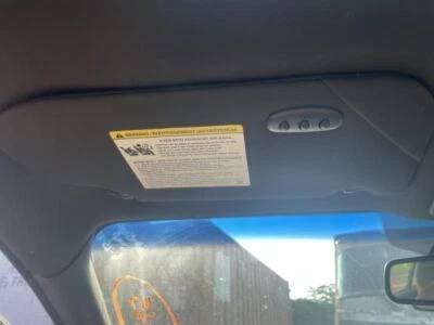 Abridor de puerta de garaje iluminado para parasol para conductor se adapta a 13-19 MKT 594757 Foto 1 de 4