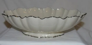 Vintage Lenox Ivory Scalloped Bowl Oval MINT Platinum trim - Picture 1 of 5
