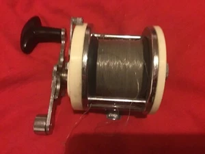 VINTAGE GARCIA MITCHELL 602 BEACH MULTIPLIER REEL MADE IN FRANCE - Picture 1 of 10