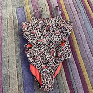 Buc-ees Girls Youth Large YL Leopard One Piece Swimsuit Bathing Suit Bucees - Picture 1 of 3