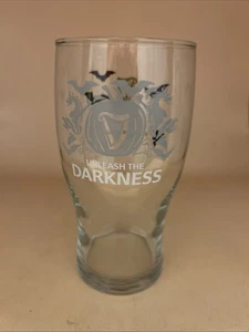 Vaso de cerveza GUINNESS Unleash The Darkness pinta mancave bar irlandés Stout Dublin - Imagen 1 de 8