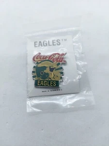 NFL Philadelphia Eagles Coca Cola Helm Pin - Bild 1 von 3