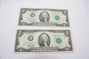 1995 TWO  $2 Two Dollar Bill Federal Reserve F94307472A F42401131A - Picture 1 of 2