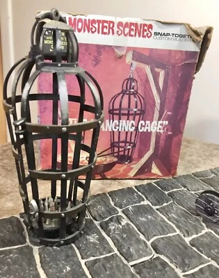 1971 Aurora #637 Monster Scenes BOX And PARTS The Hanging Cage Model Kit - Image 1 of 4