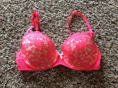 Sujetador Xhilaration 34B Perfect Balconette Usado en Excelente Condición Foto 1 de 4