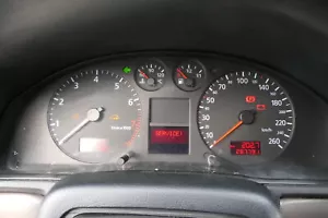 Audi A4 B5 Speedometer Instrument Cluster 287.000 Km 8D0920900P Petrol 1.8-2, 8 - Picture 1 of 2