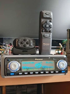 Pioneer DEH-P900HDD superb condition, with box and remotes - Photo 1/4