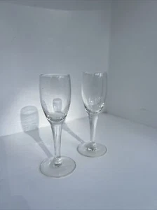 Vintage Miniature Wine Glasses Etched Glass Set of 2 - Bild 1 von 4