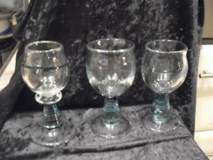 3 Weinrömer soffiato a bocca-con strappo-chiaro, motivo blu - Foto 1 di 6