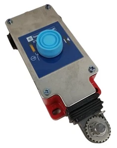 Omron XY2CH13250 Emergency Stop Trip Wire Switch 3A 240V DPST-NO/NC IP65 NEW - Picture 1 of 6