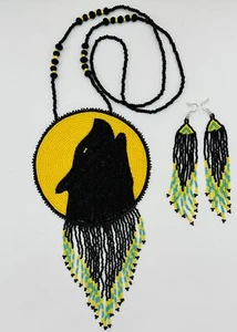Handarbeit Perlen Fransen Wolf Design Anhänger Halskette Ohrringe Set - Bild 1 von 7