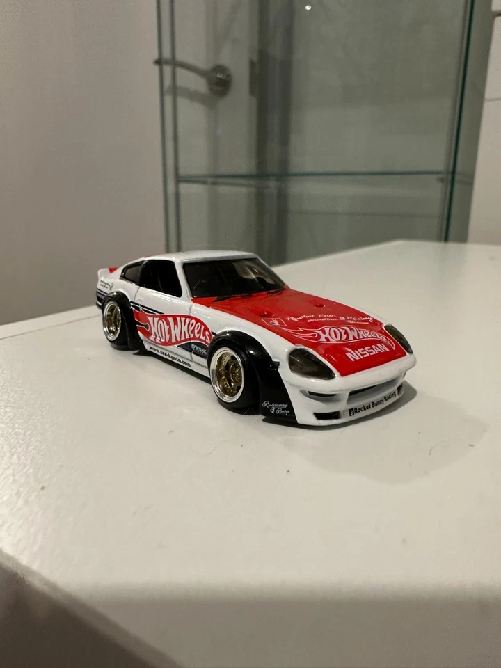 Hot Wheels Premium Real Riders carro solto perfeito rodas de borracha Eite 64 Nissan 370z - Imagem 1 de 1