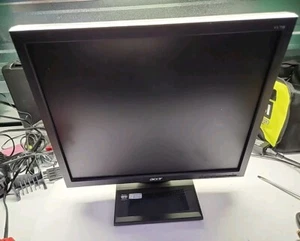 Acer V173 17" 1280x1024 LCD Monitor with Stand - Free US Shipping - Picture 1 of 5
