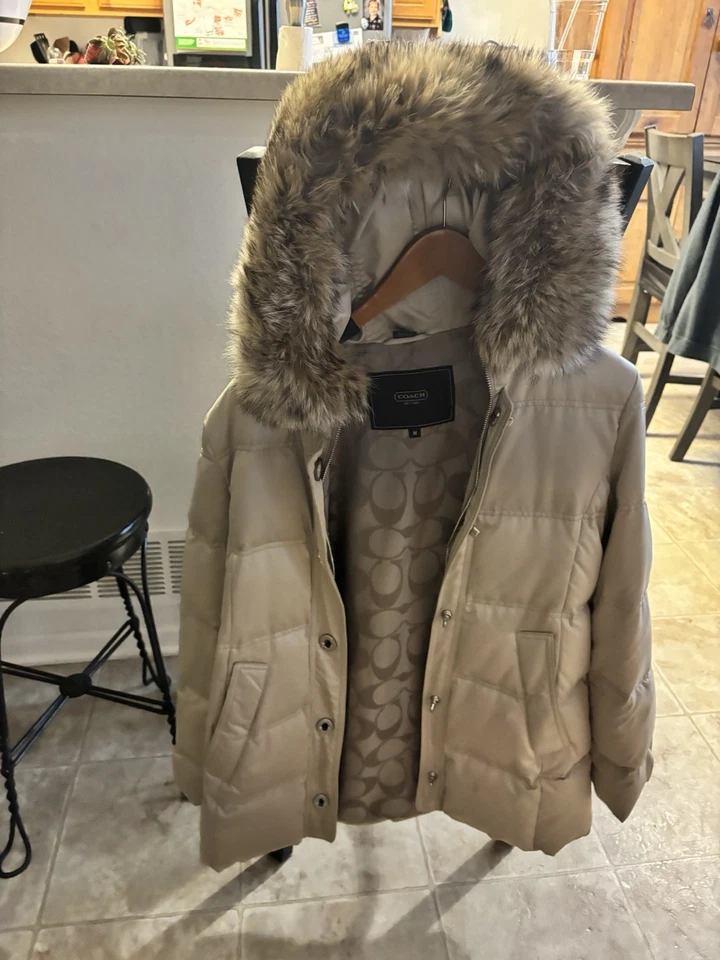 Coach Coyote Face Fur. Very Warm - Medium  - Image 1 of 4