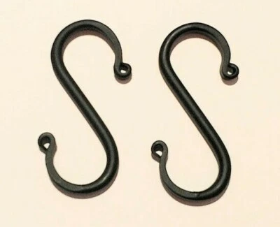 Dos ganchos S pequeños - Hierro forjado negro Amish - Metal resistente y fuerte Foto 1 de 4