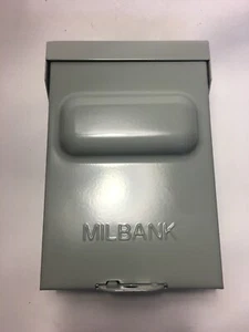 FUSIBLE MILBANK U3832 30 AMP 240 VOLTIOS 1 FASE 3 HP DESCONEXIÓN - Imagen 1 de 9