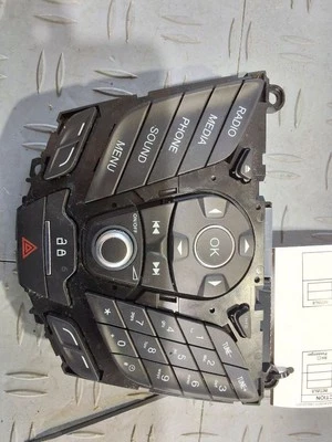 Panel de control de radio Ford FIESTA 2015-2019 pantalla de 3,5" apertura desde 03/05/15 Foto 1 de 4