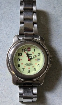 RELÓGIO EXÉRCITO SUÍÇO 3888 - VINTAGE DÉCADA DE 1990 RARO. Pulseira de prata - Imagem 1 de 4