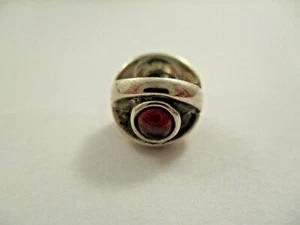 Pandora Moments 925 Sterling Silver Red Garnet Stone Eye Charm Charm Bead - Picture 1 of 4