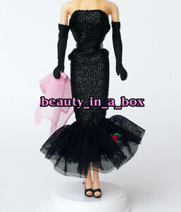 Robe de cocktail noire reproduction mode pour poupée Barbie