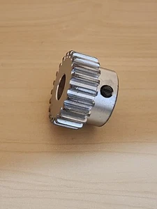 Engranaje de accionamiento de motor APW Wyott 85047, 21 dientes, 1/2" orificio, pieza original del fabricante de equipos originales - Imagen 1 de 2