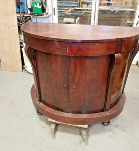 Demi Lune Halbschrank, Mahagoni furniert, Ca. 1830 - Bild 1 von 17