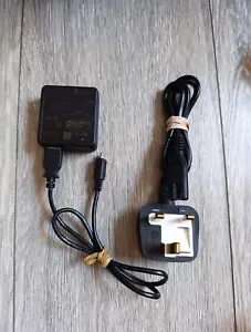 GENUINE ORIGINAL SONY CHARGER AC-UB10D + MICRO USB CABLE w. UK Plug - Picture 1 of 3