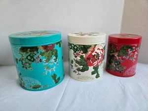 Set 3 contenitori floreali Pioneer donna latta giardino campagna prati #OS - Foto 1 di 7