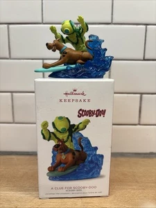 NEW Hallmark Ornament 2018 Scooby Doo - A Clue for Scooby Doo - Picture 1 of 7